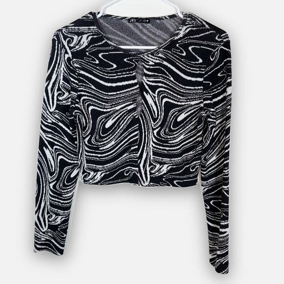 Zara Abstract Print Crop Top  Size L Black White Long Sleeve Keyhole Cutout Y2k - Picture 3 of 13